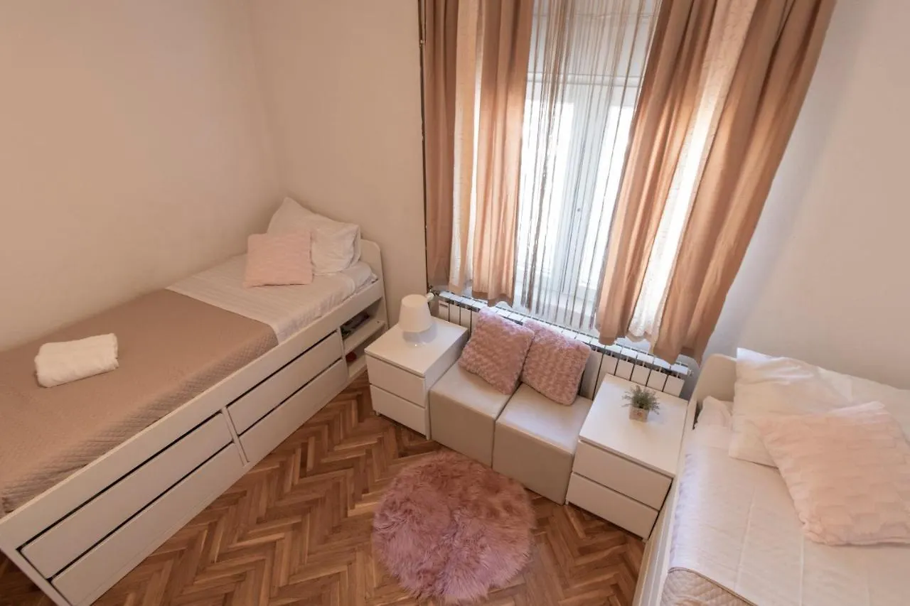 Melanie Apartment Privlaka