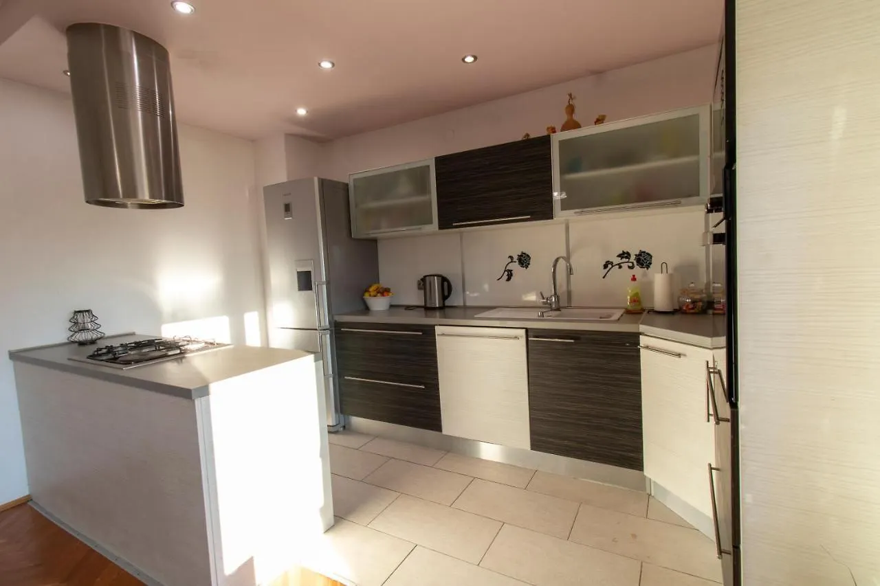 Melanie Apartment Privlaka  Croatia