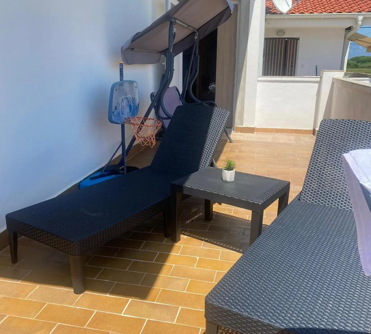 Melanie Apartment Privlaka